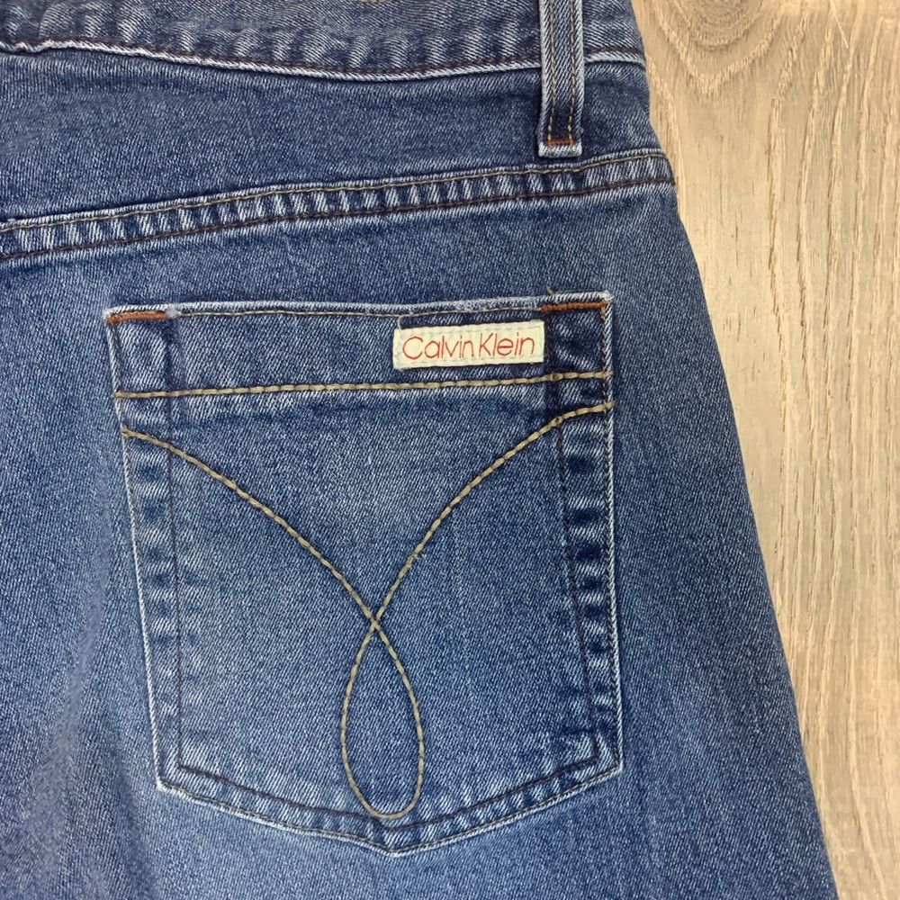 Vintage Calvin Klein jeans. Size 14 dark wash - Picture 6 of 7